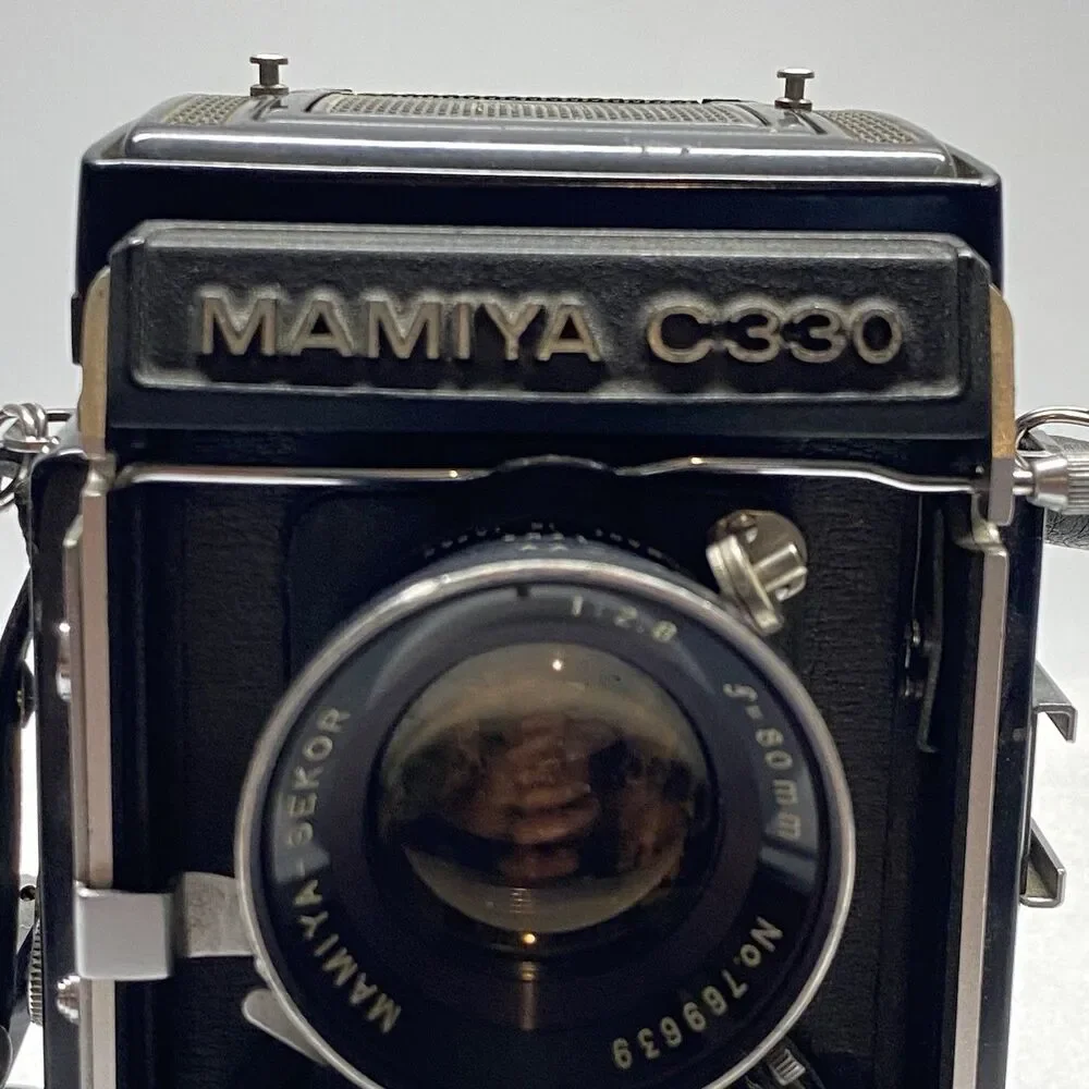 Mamiya C330 Professional with 80mm Blue-dot Lens Waist-Level Finder